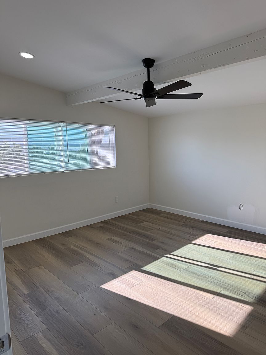 444 Grand Ave photo 2