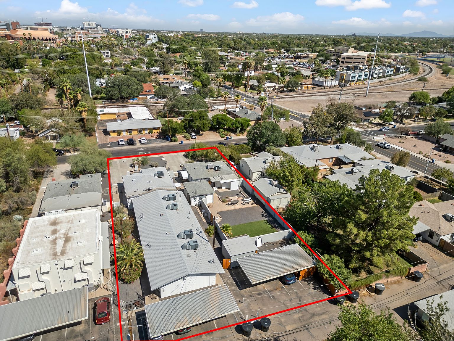 1218-1222 S Farmer Ave photo 3