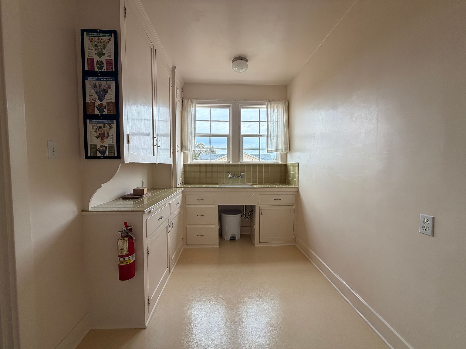 0BR/1BA Apartment on Ashby · Berkeley photo 2