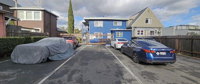 229 Tennessee St photo 5