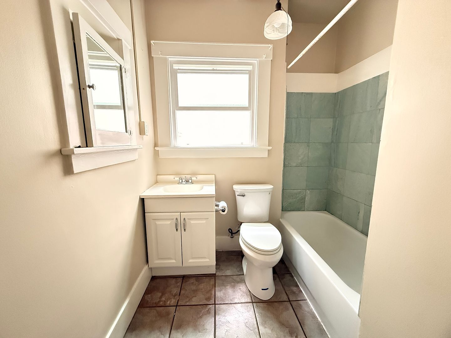 442 8th St photo 5