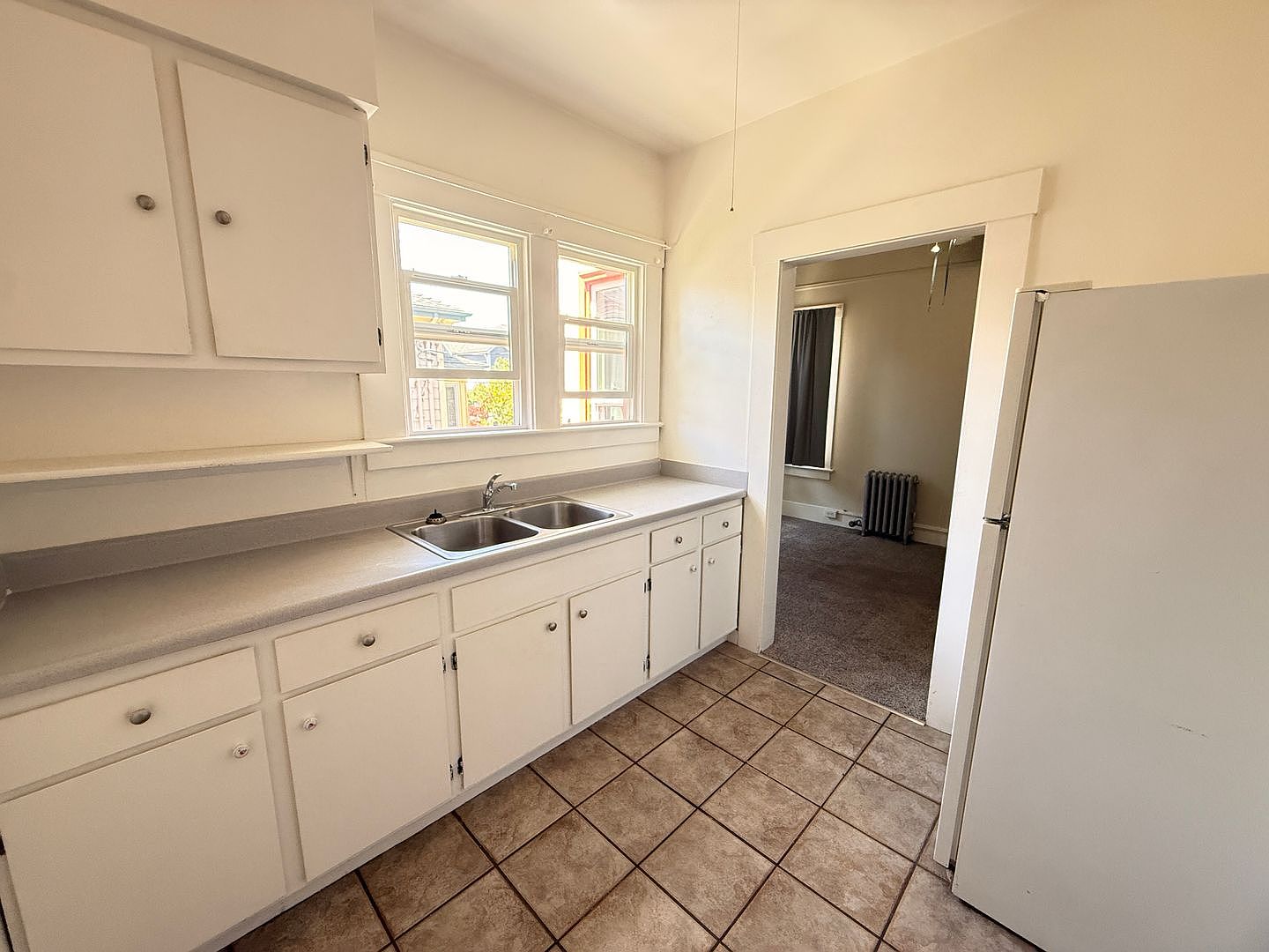442 8th St photo 3