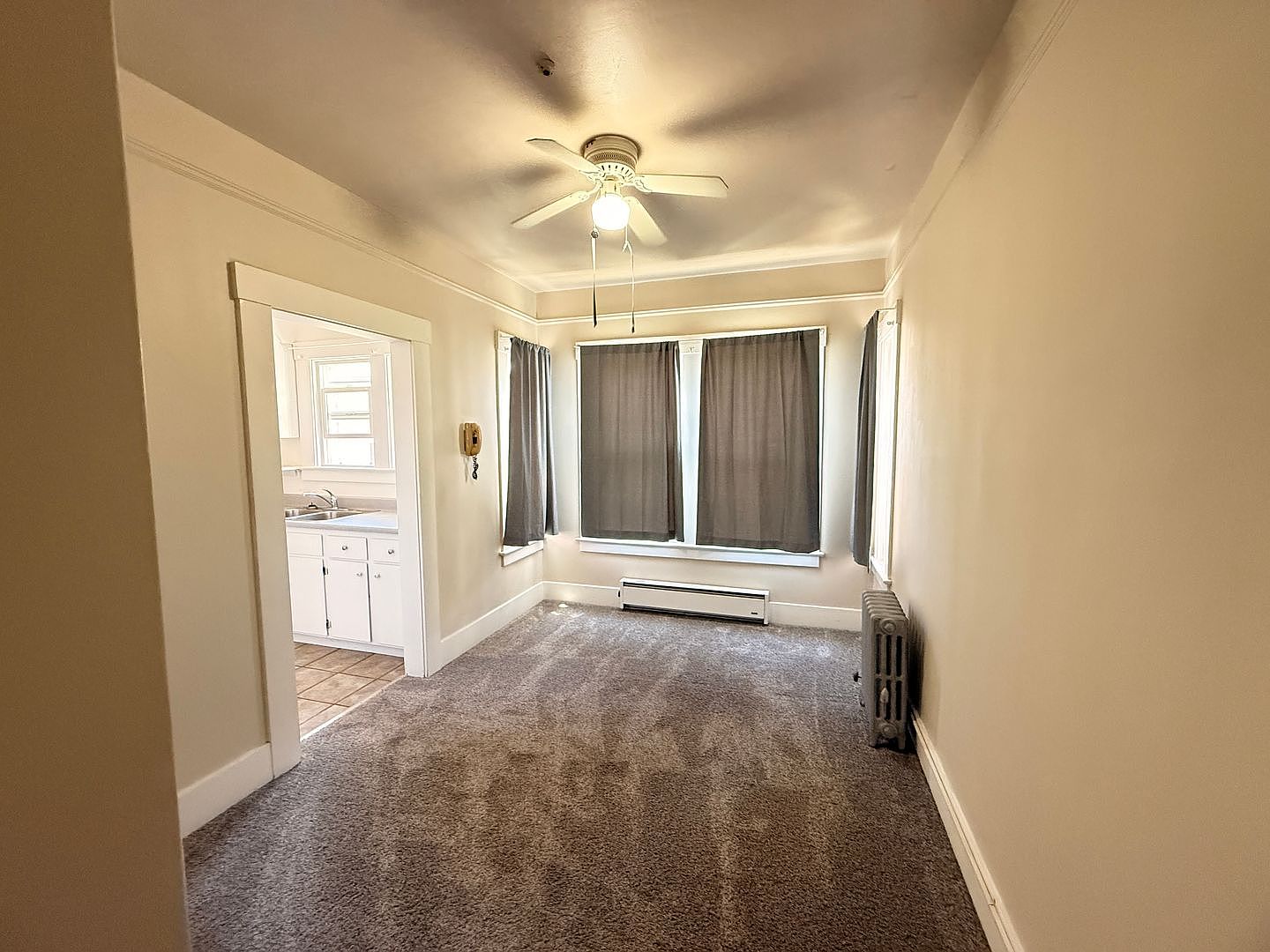 442 8th St photo 4