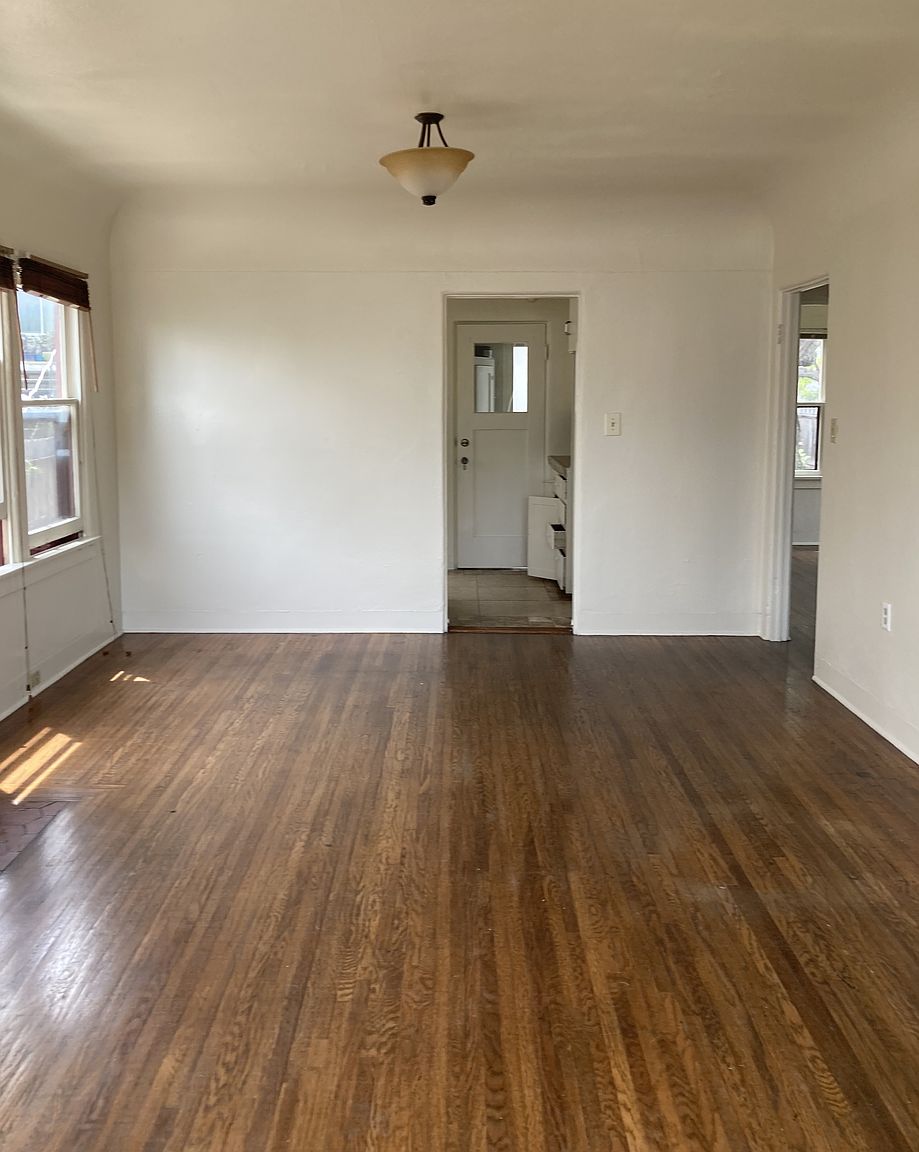 4438 Campus Ave photo 2