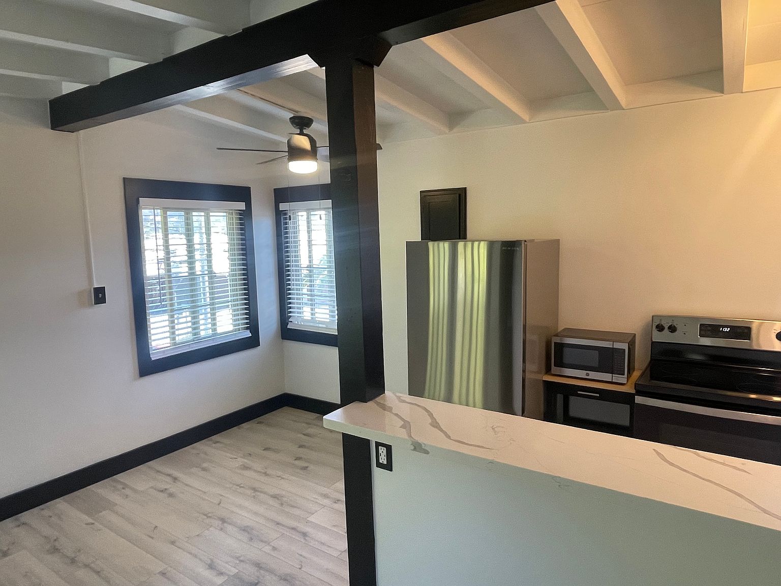 Apartments on Woodland Ave · San Rafael photo 3