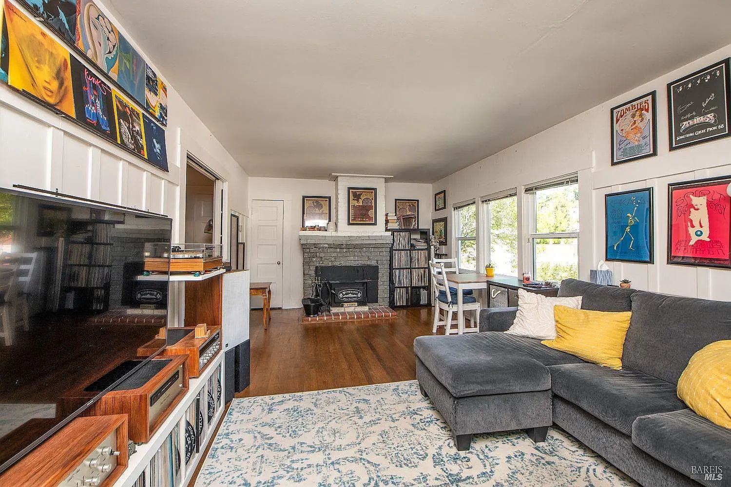 251 W End Ave photo 2
