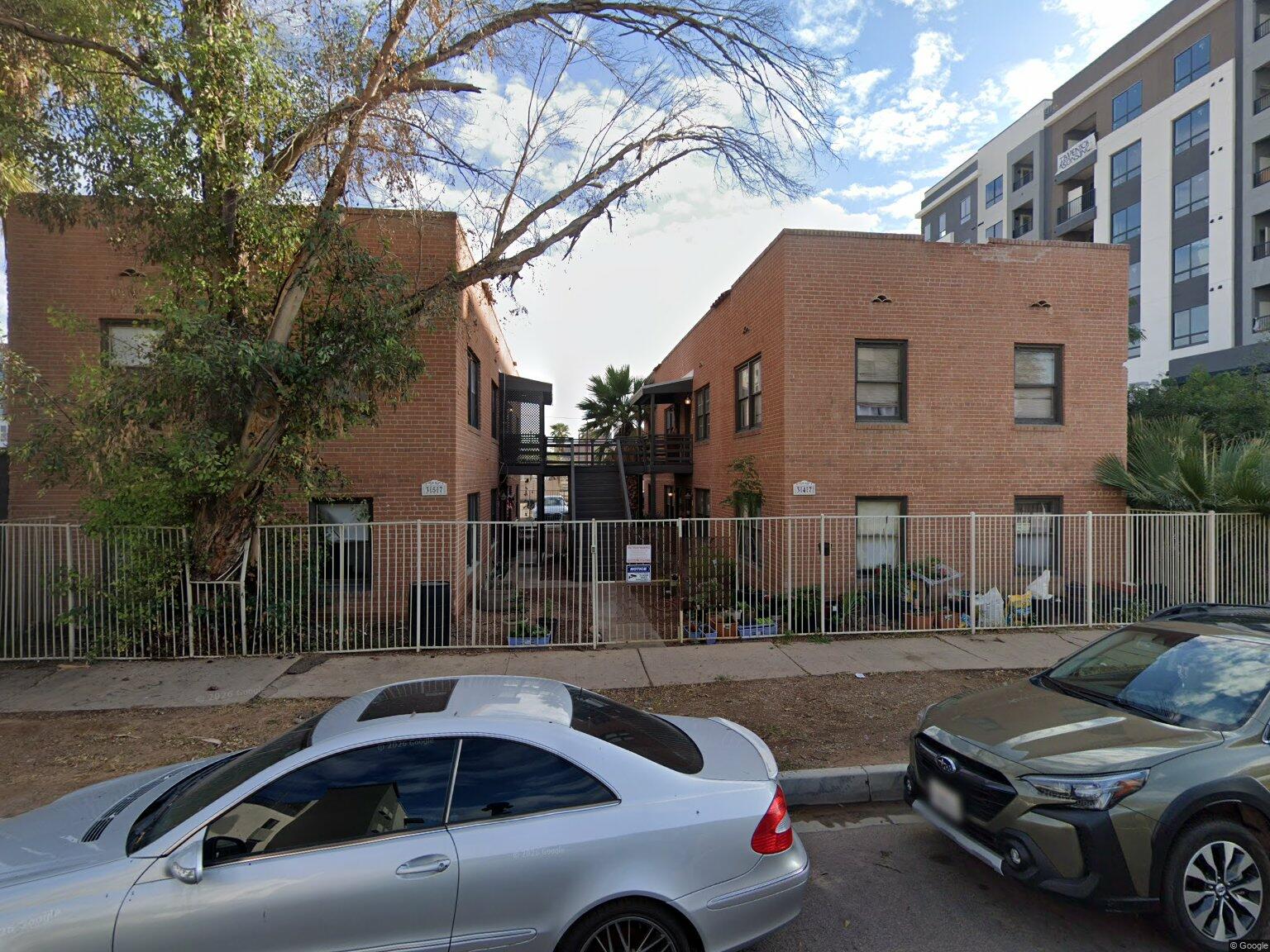 357 N 6th Ave unit 3 photo 2