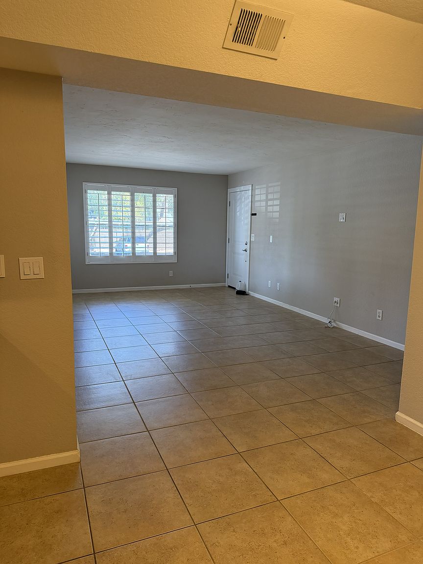 1905 E University Dr Tempe, AZ 85288 photo 4