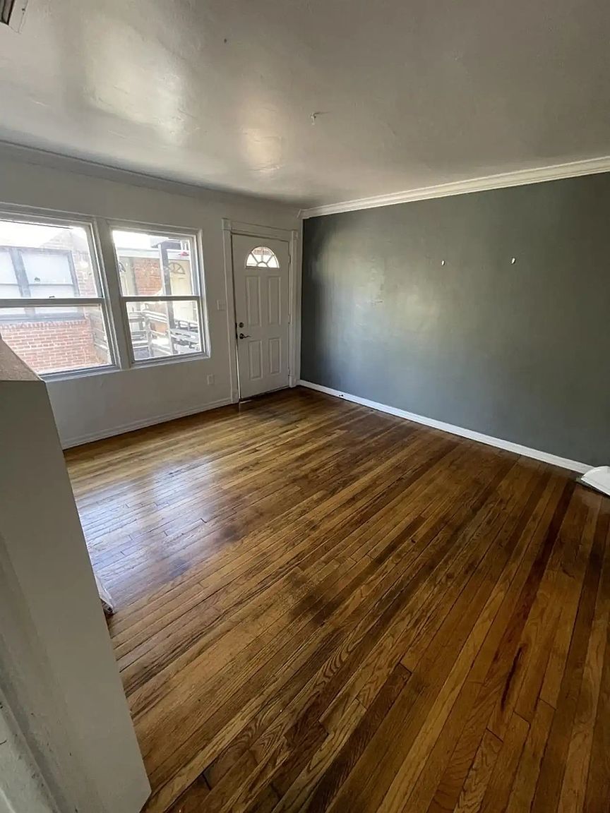 357 N 6th Ave unit 3 photo 4