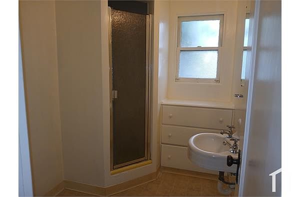 120 Trinity St photo 2