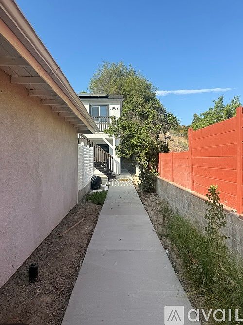 3967 College Ave photo 3