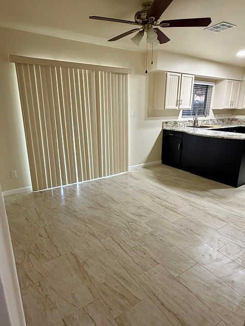 1120 S Hazelton Ln photo 3