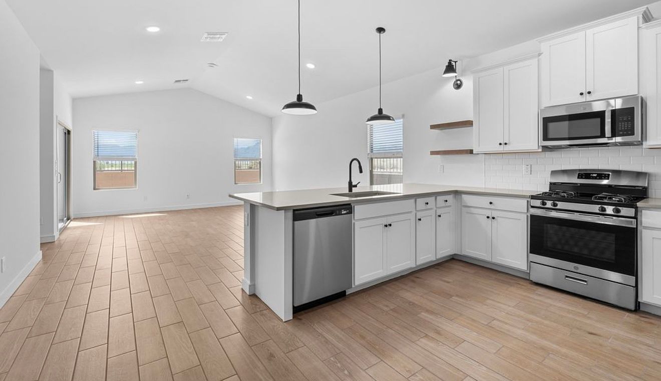 7659 W Park photo 4