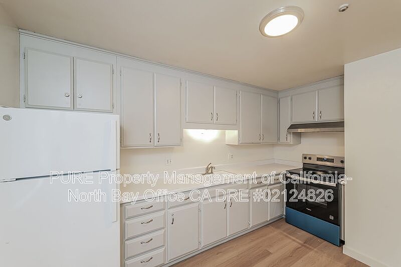 186 Brush Creek Rd Santa Rosa, CA 95404 photo 3