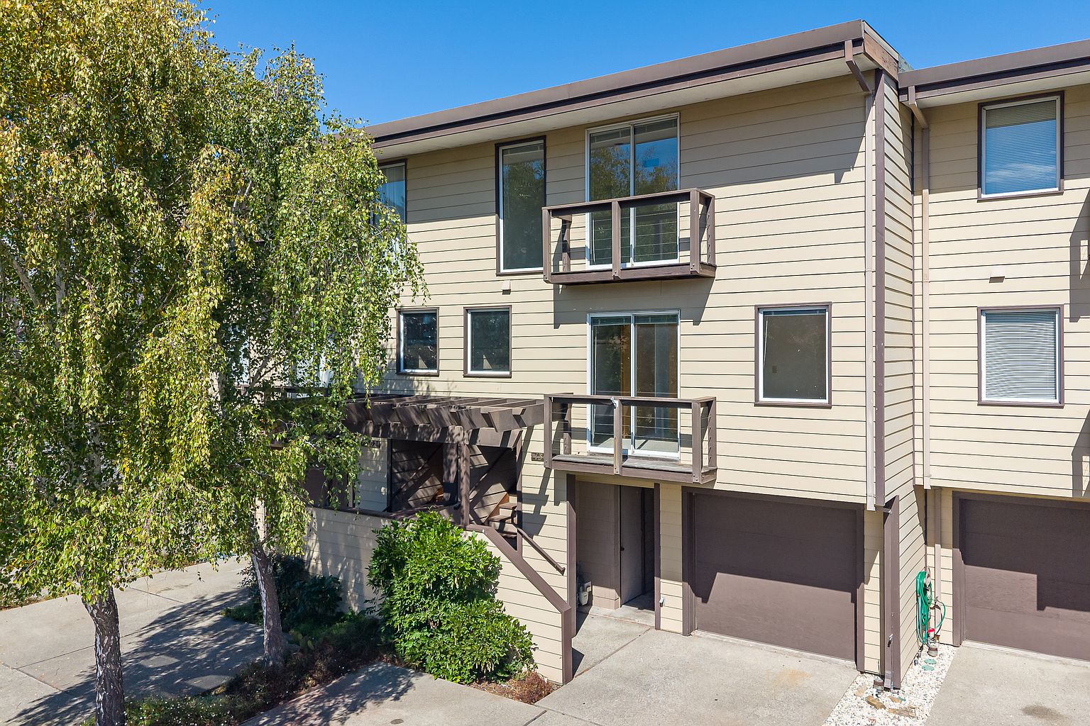 1304 Pelican Way photo 2