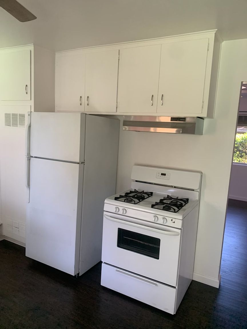 1242 Lyons Ln photo 3