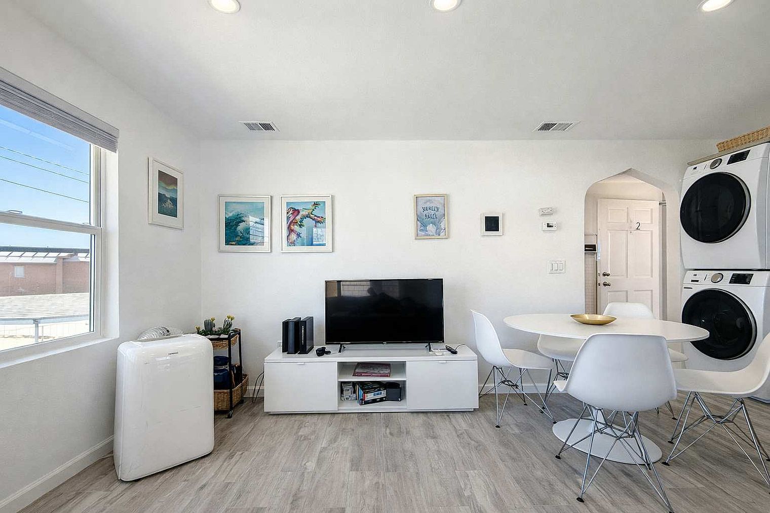 817 Vanitie Ct photo 3