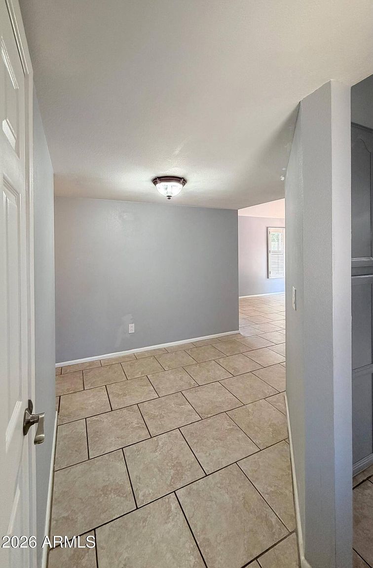 11815 N 65th Ave Glendale, AZ 85304 photo 3