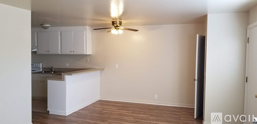 4031 Park Center Lane, Unit B Rental photo 5