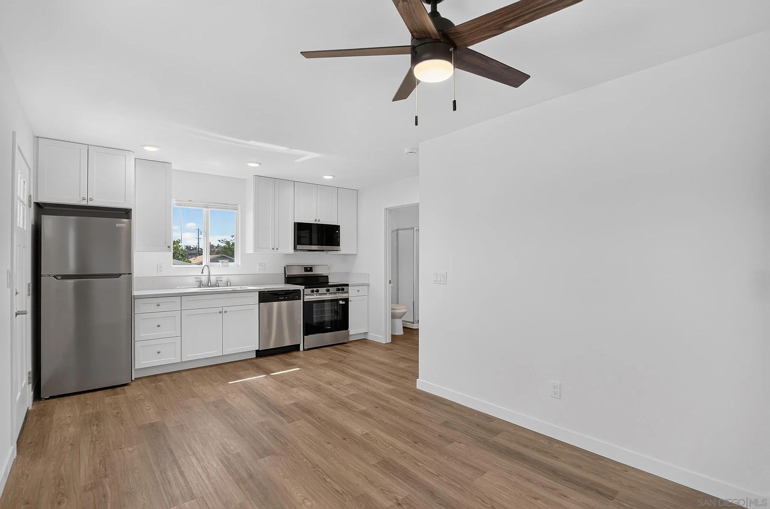 4131 45th St photo 5