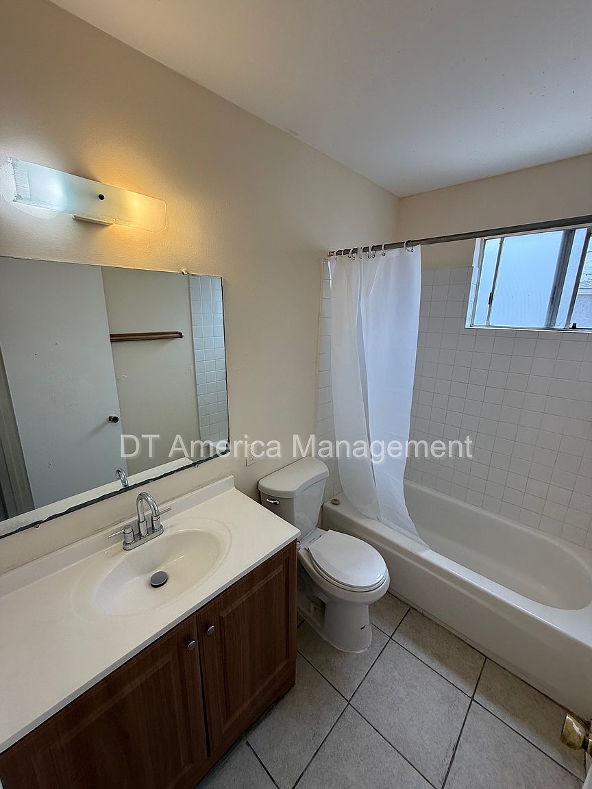 4221 Van Dyke Ave photo 2