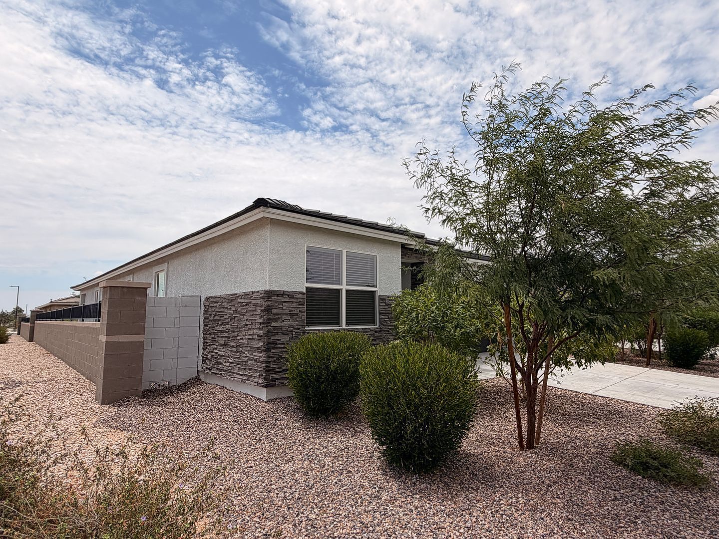 18609 W Bronco Trl Wittmann, AZ 85361 photo 3