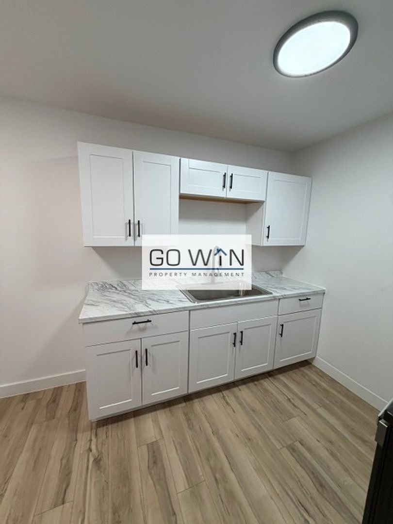 54 W Southern Ave unit A photo 4