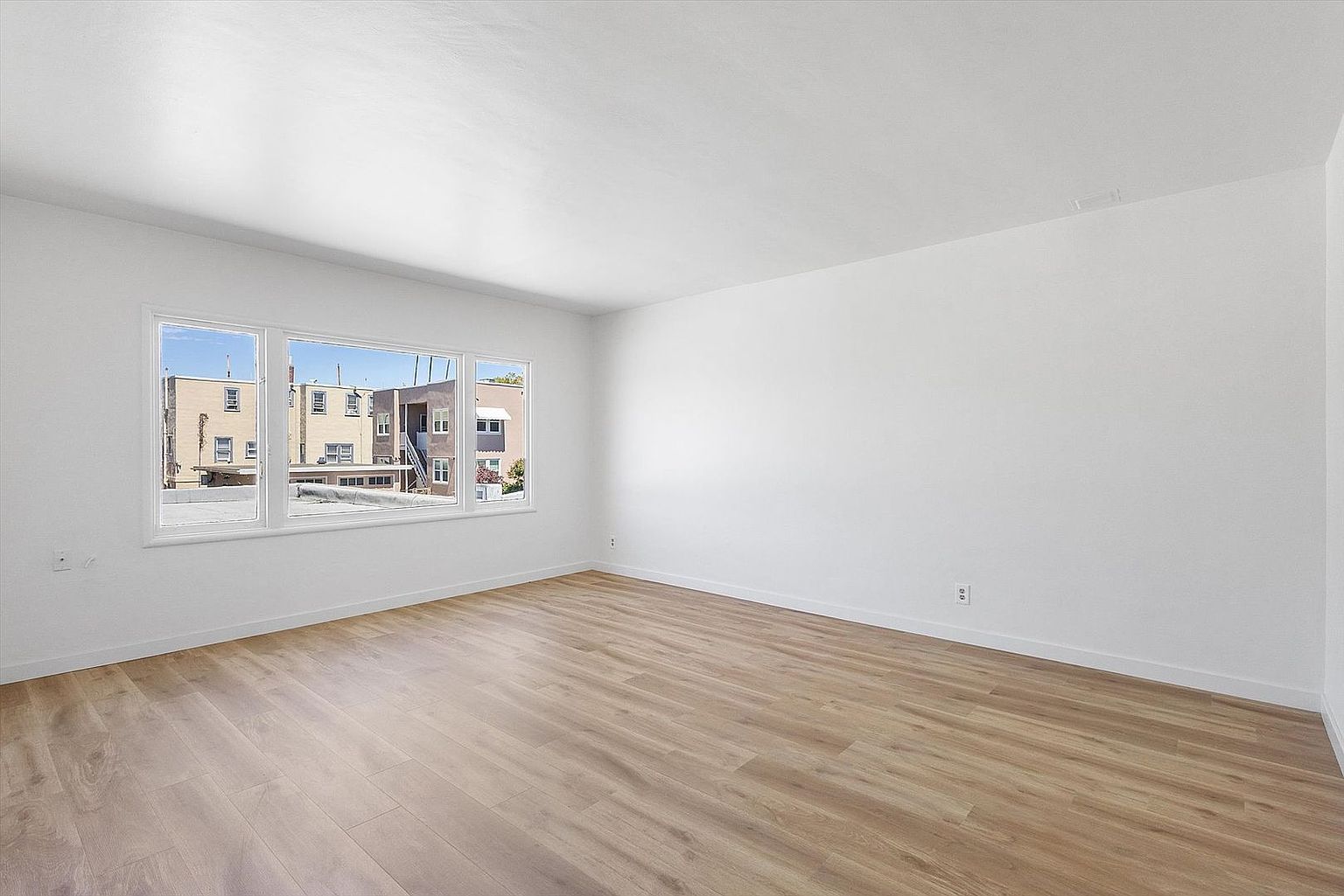2432 Webb Ave #a photo 3