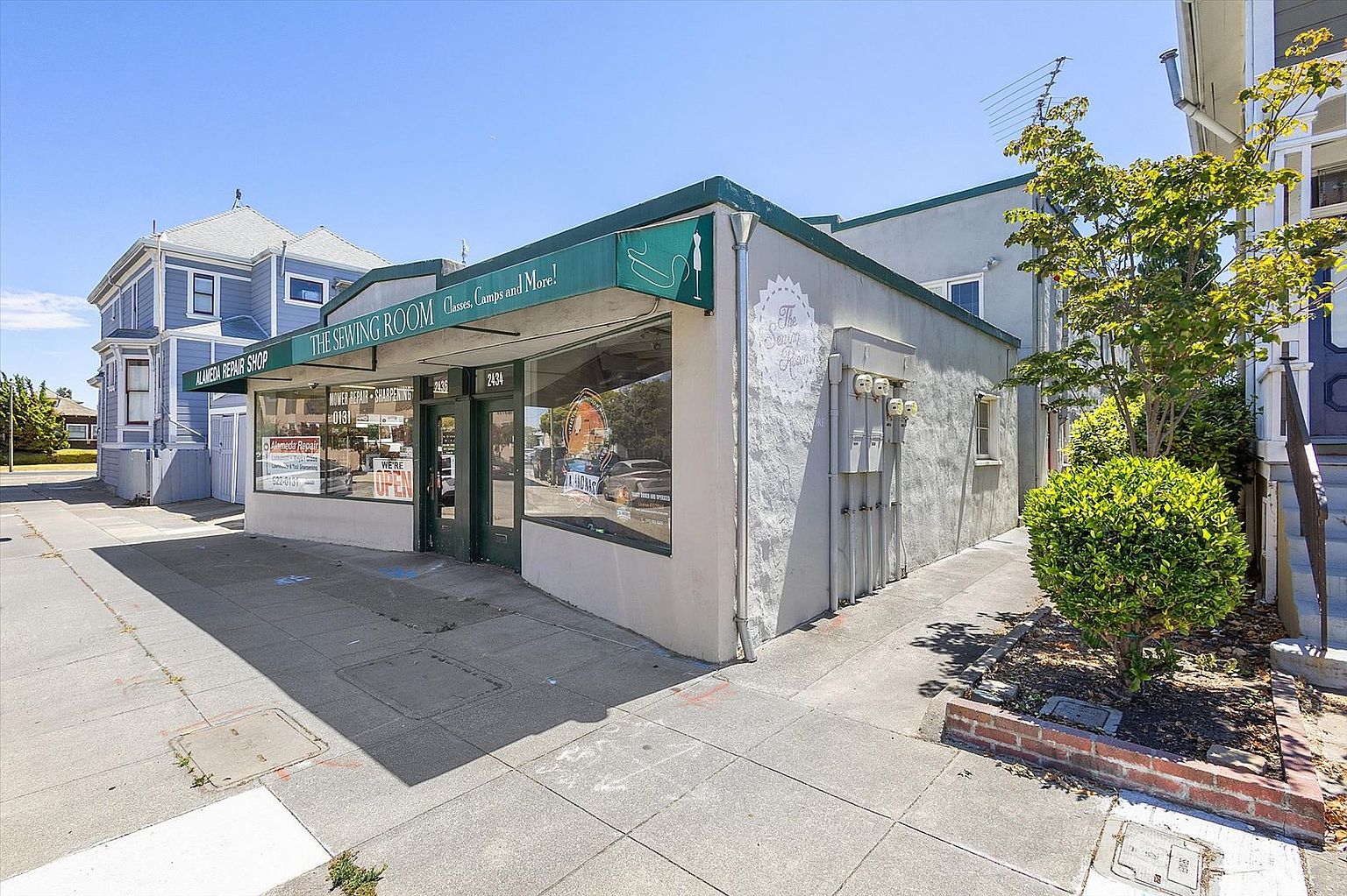 2432 Webb Ave #a photo 5