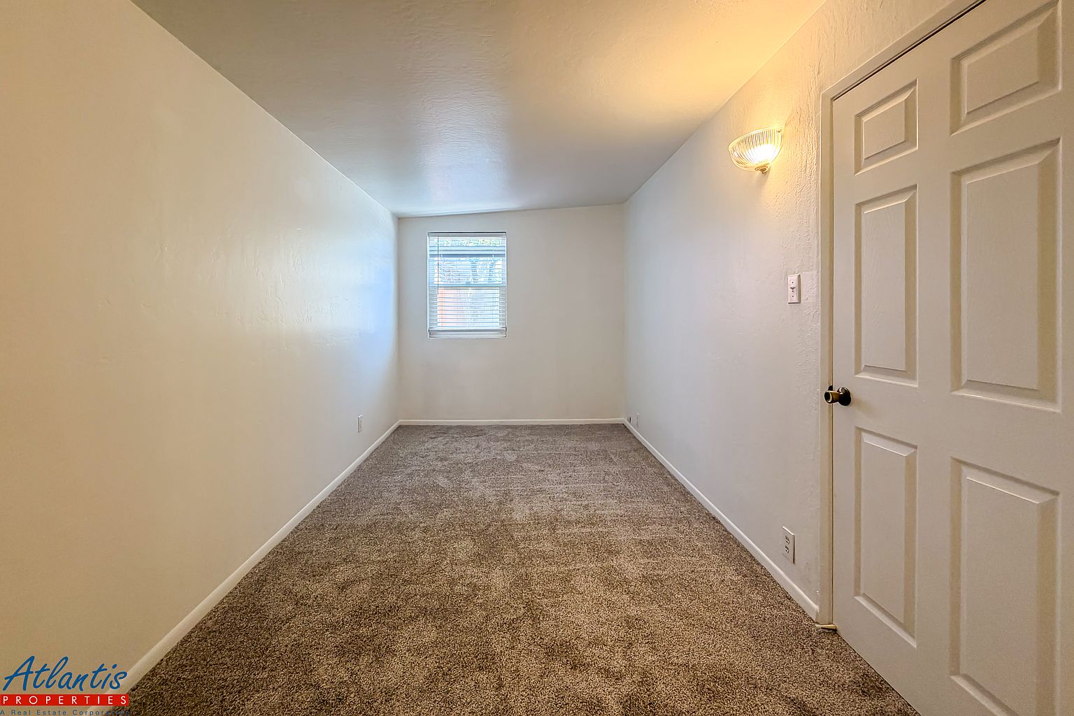 321 Leland Ave photo 5
