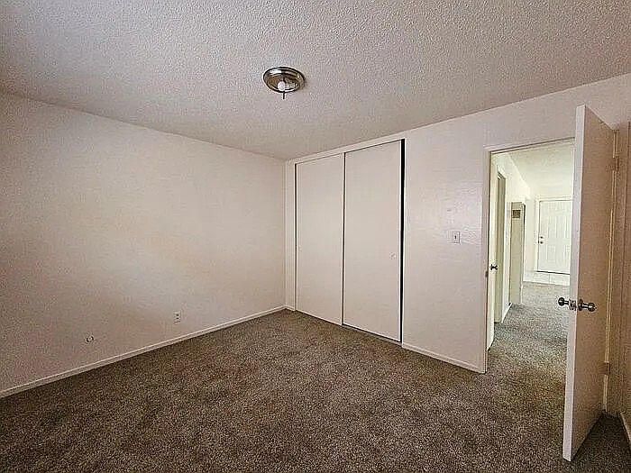1528 Valle Vista Ave photo 3
