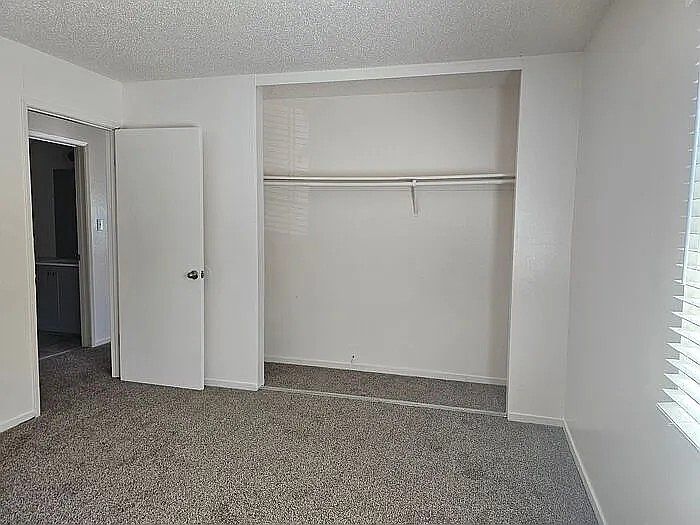 1528 Valle Vista Ave photo 4
