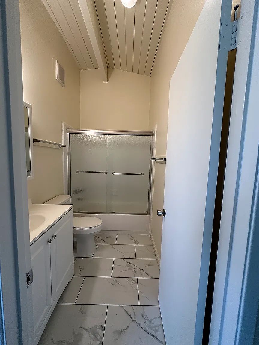 137 Maher Ct photo 5
