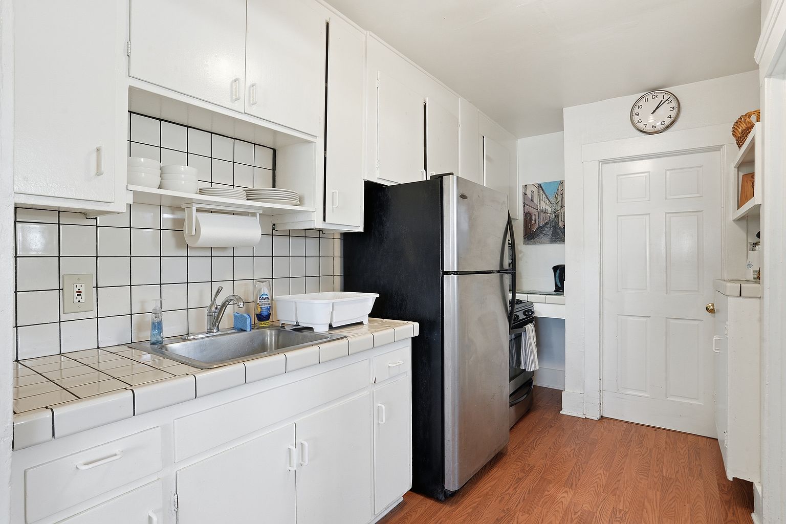 2041 C St photo 3