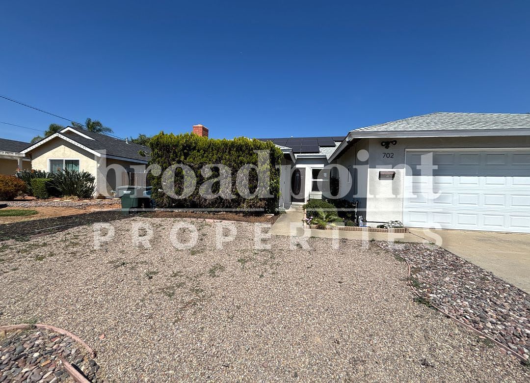 702 Pitman St photo 3