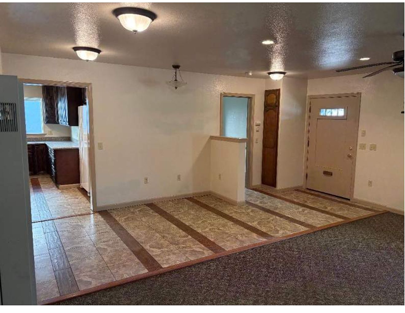 250 Barham Ave photo 2