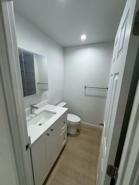 1740 Oakdale Ave photo 4