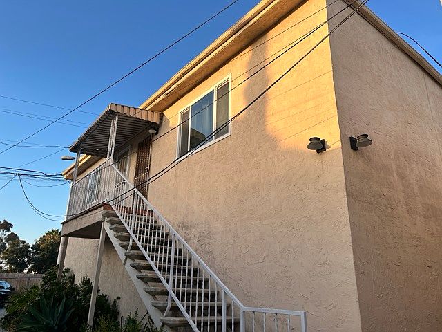 2948 Kalmia St photo 3