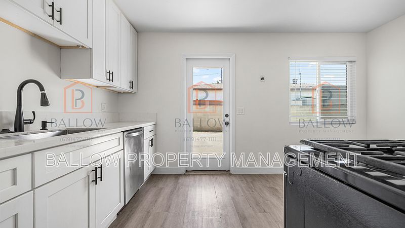 457B Smith Ave photo 4