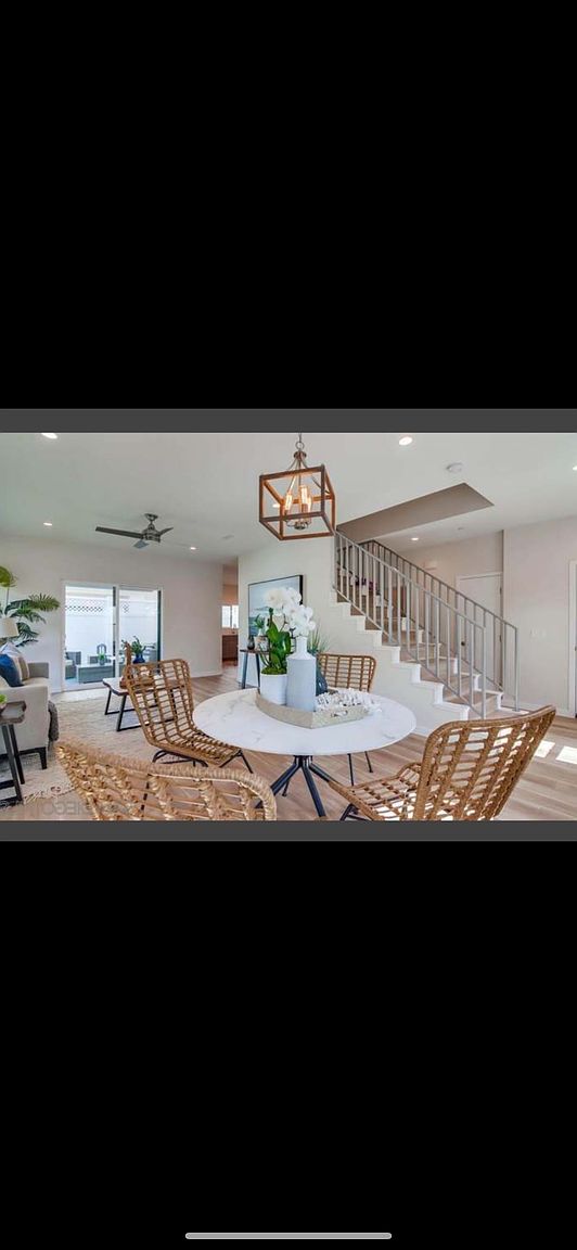 2031 Abbe St photo 2