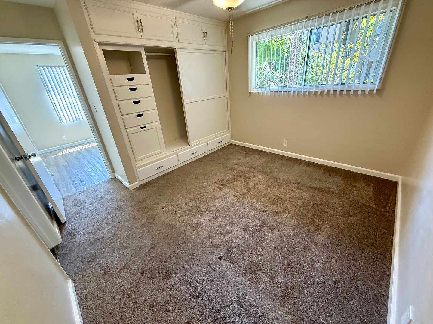 7932-40 La Mesa Blvd photo 4