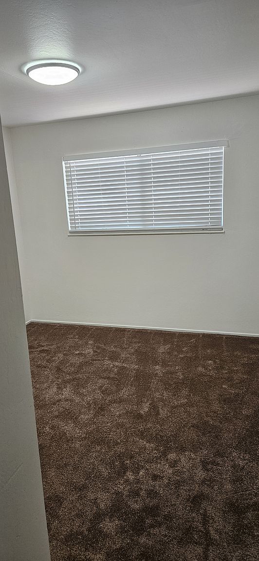 2BR/1BA Single Family House on Bancroft Ave · Oakland photo 3