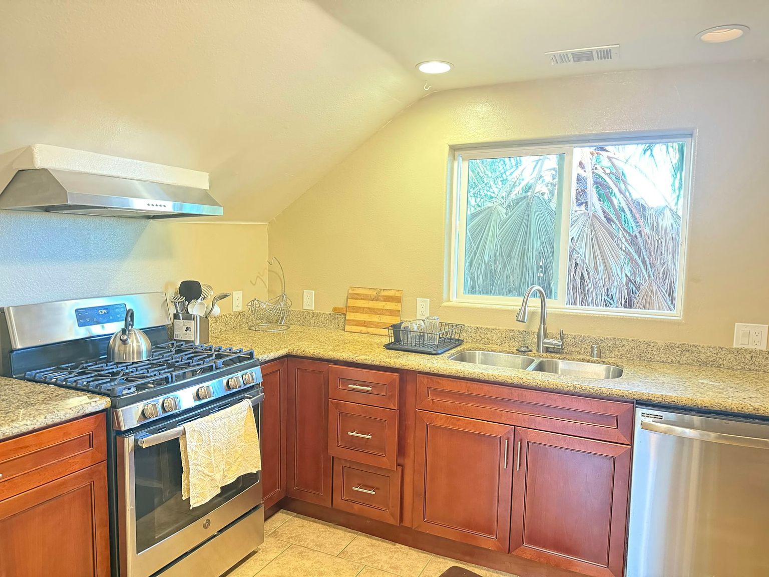 2213-2213 42nd Ave Oakland, CA 94601 photo 5