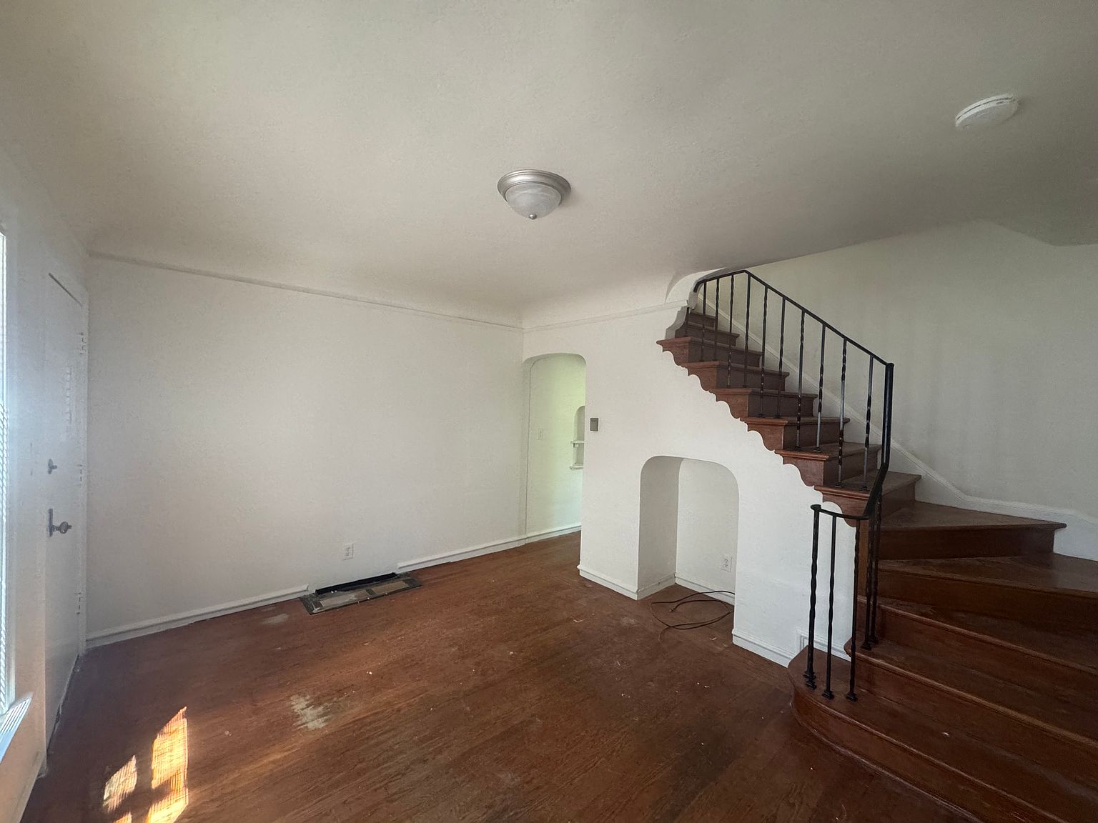 846 Alabama St photo 5