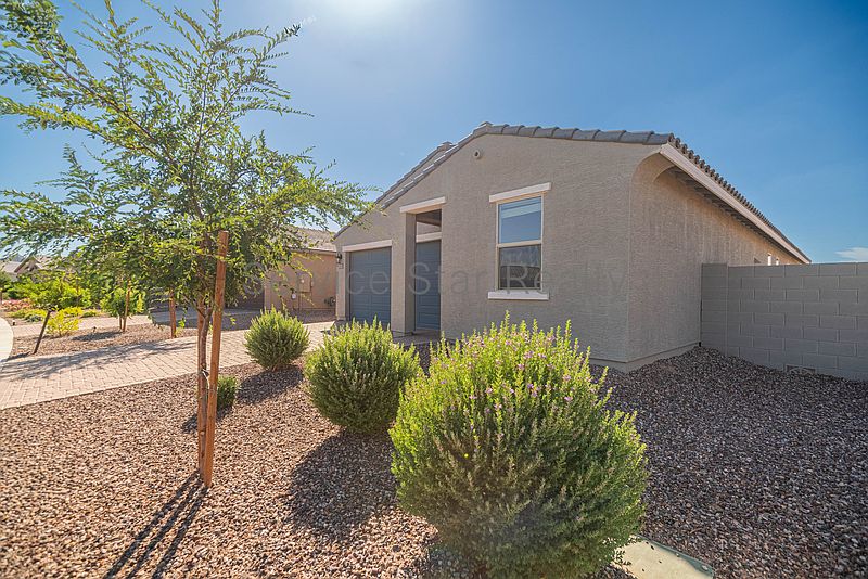 4398 W Janie St photo 5
