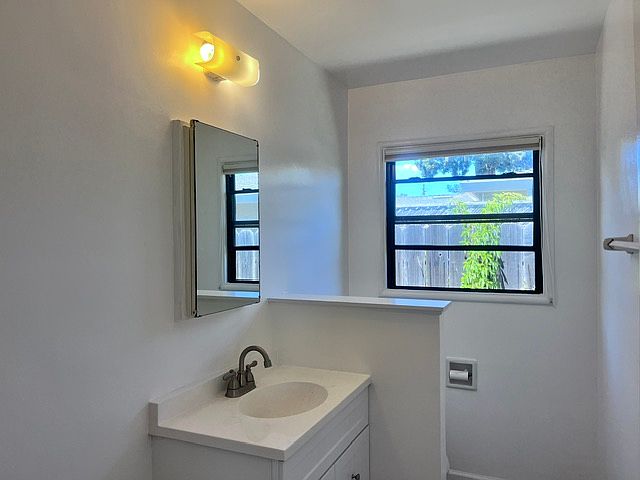537 S Branciforte Ave photo 3