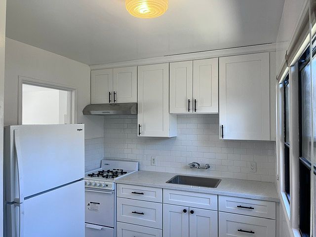 537 S Branciforte Ave photo 4