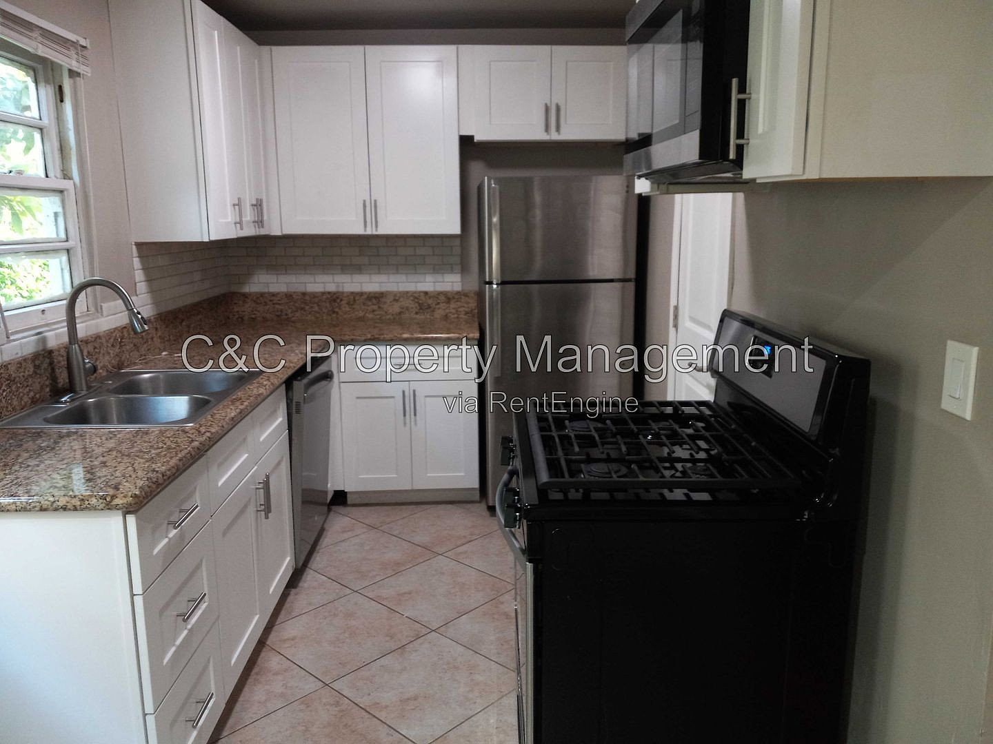 Apartments on Maple St Unit 14 · Santa Cruz