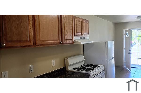 13052 Harding Ave photo 5