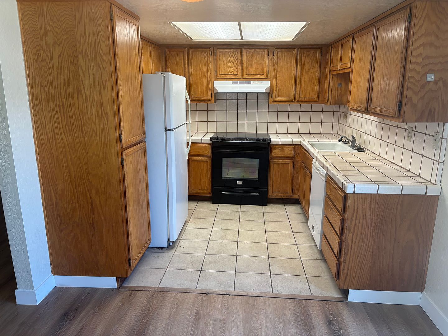 308 Hill St unit Unit 6 photo 4
